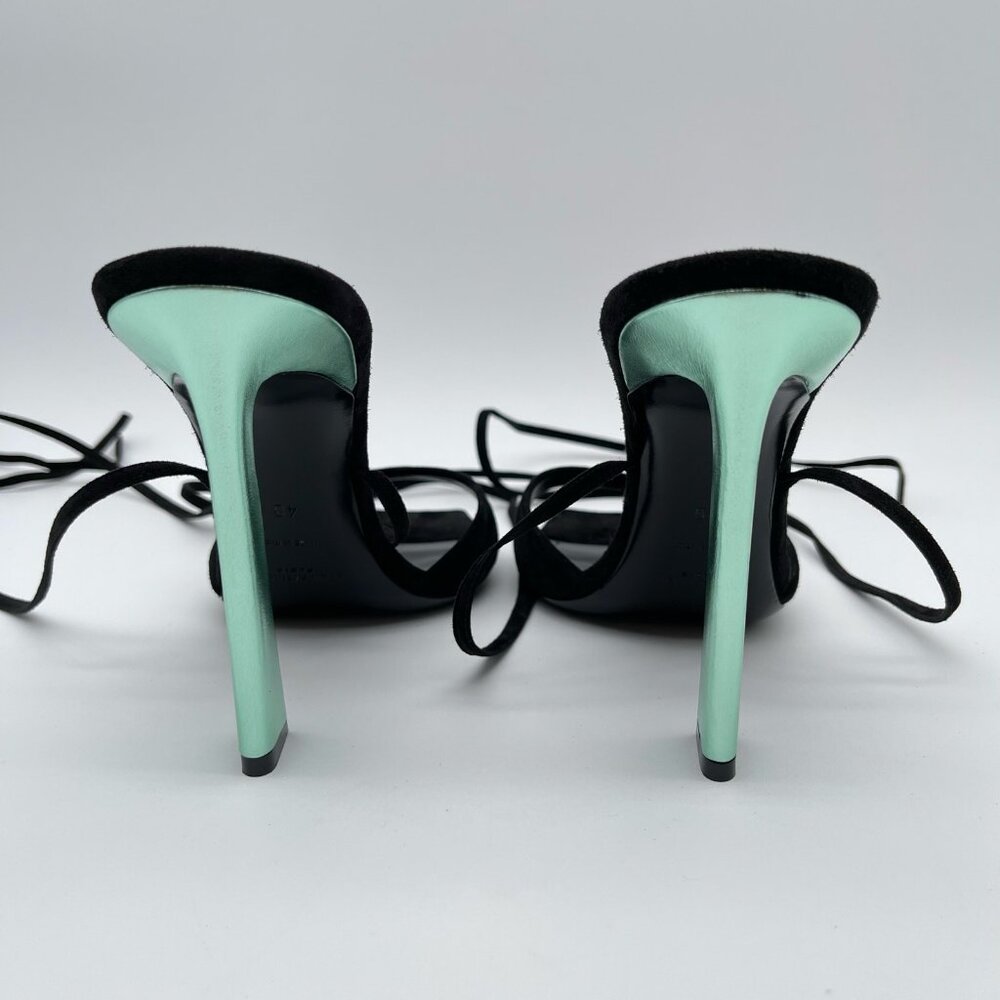 SAINT LAURENT | Vitti Sandal in Nero & Hope Green Black Suede - Picture 6 of 13